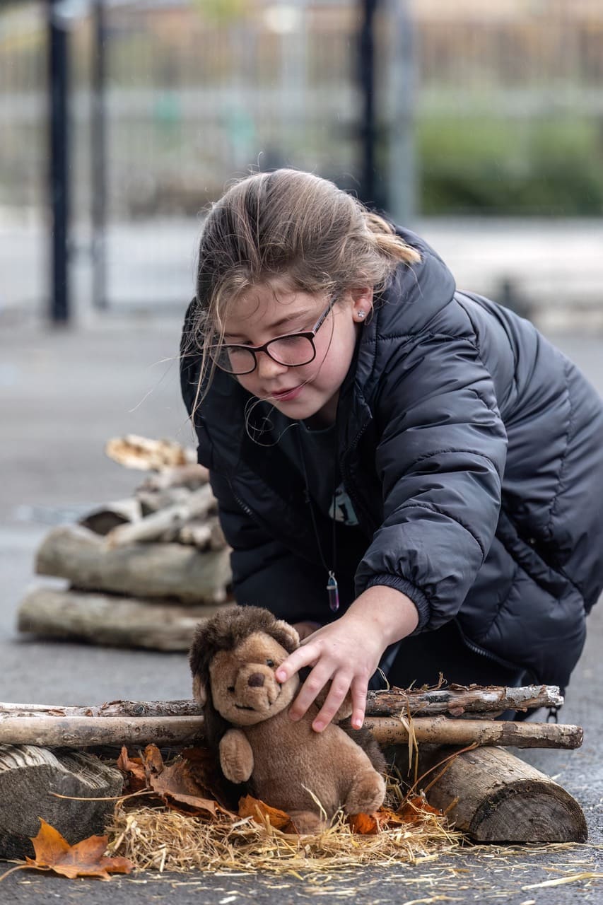 Wildlife Trust team helps Wintringham families support hedgehogs through the winter months